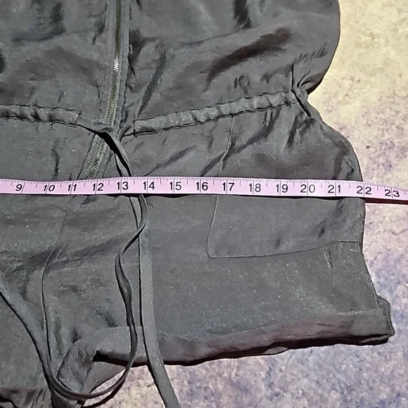 Gap | Olive Gray Lightweight Strappy Romper - Picture 7 of 9